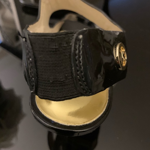 Michael Kors Rochelle Open Toe Black Patent Slingback Heeled Sandals - Picture 5 of 6